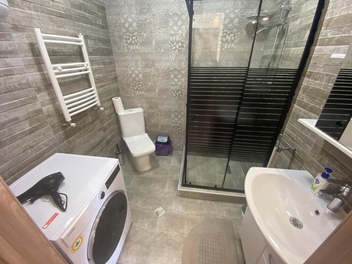 Jasmine Apartment In New Bulvar Batumi Esterno foto
