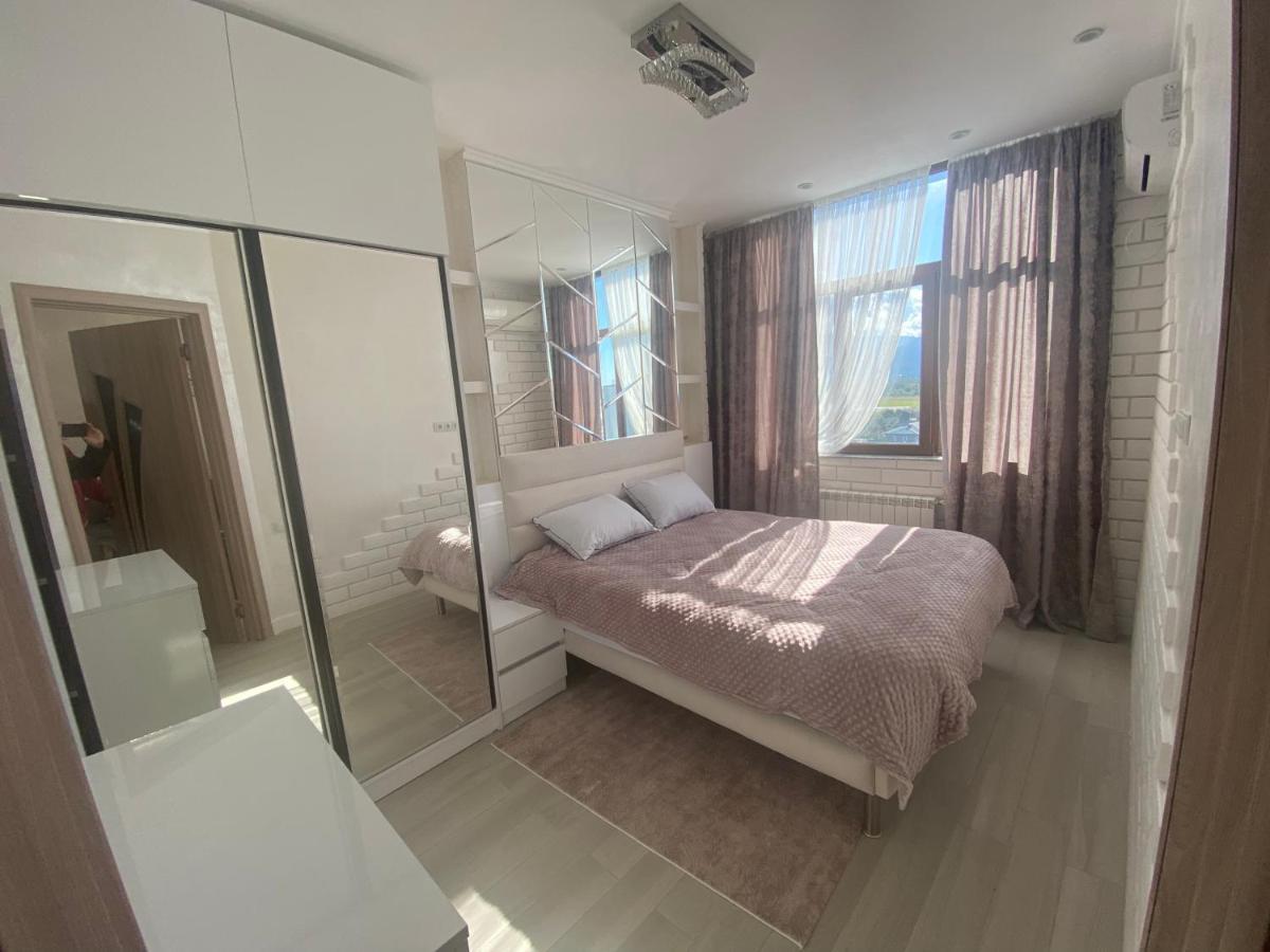 Jasmine Apartment In New Bulvar Batumi Esterno foto